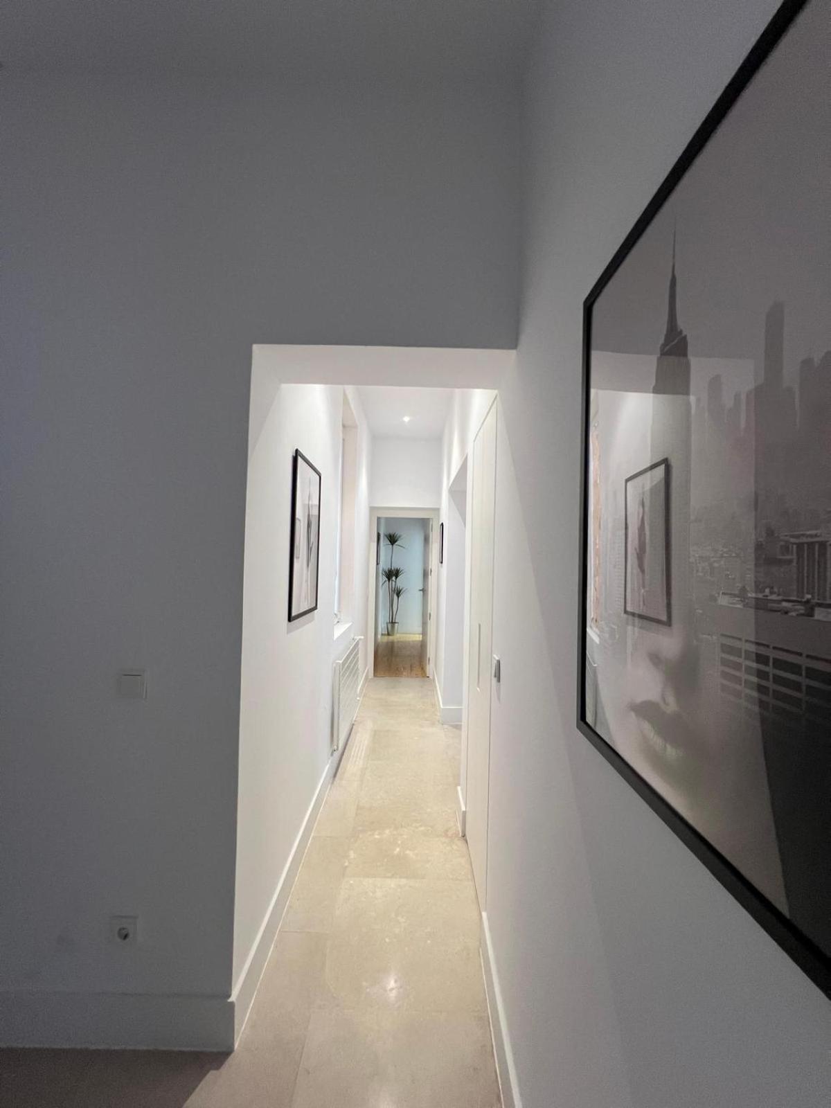 מדריד Private Rooms In Magdalena Street מראה חיצוני תמונה